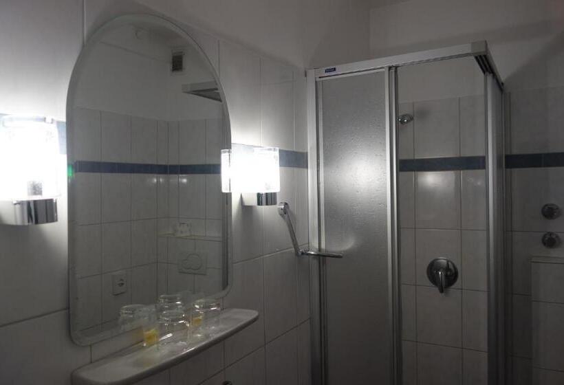 스탠다드 룸, Lex