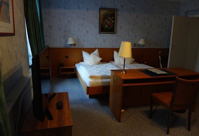 스탠다드 룸, Lex