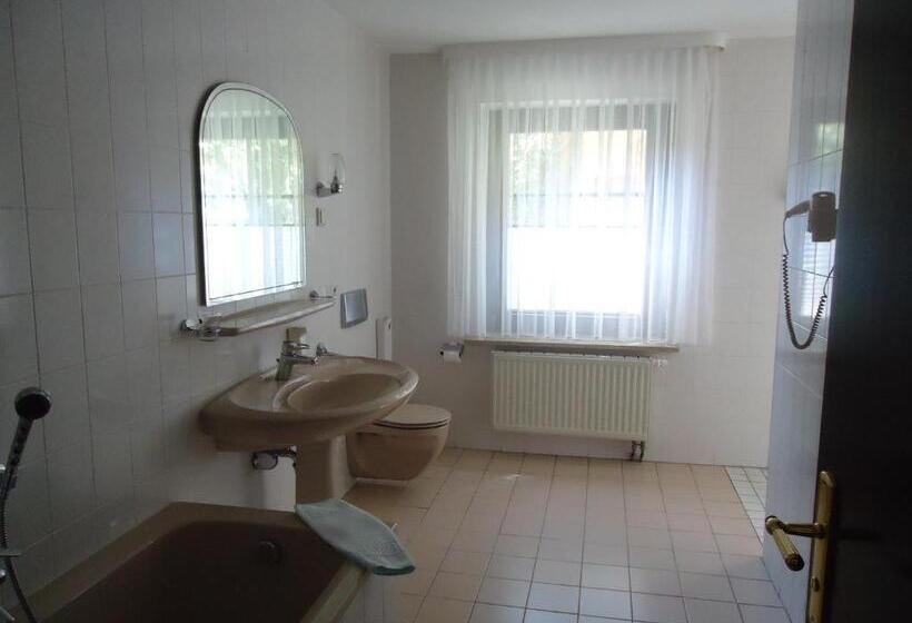 スタンダードルーム, Marthahaus