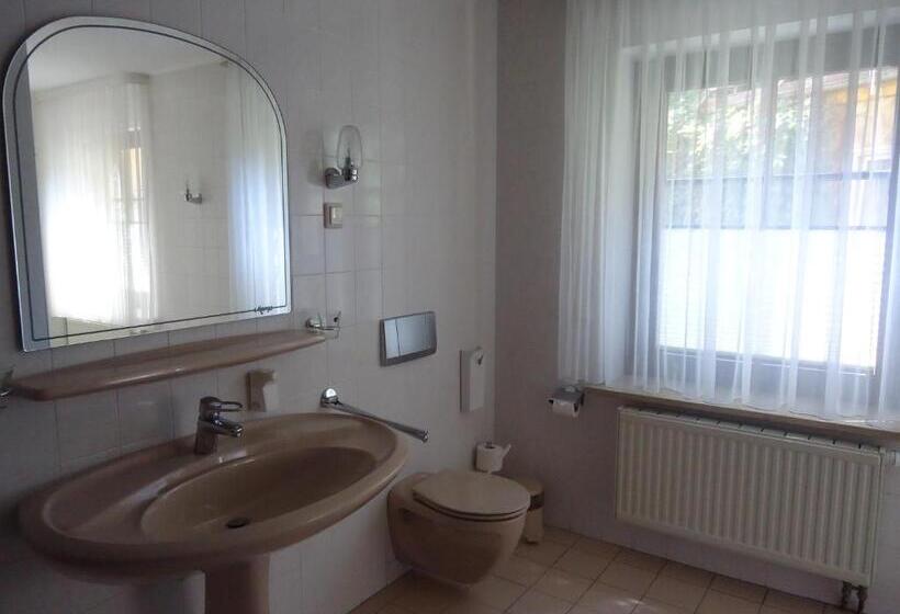 スタンダードルーム, Marthahaus