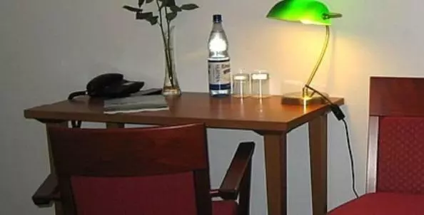 اتاق اکونومی یک تخته, Horstmann Münster