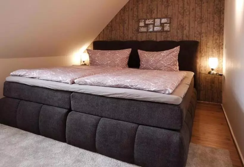 デラックスの４人部屋, Querfurter Hof