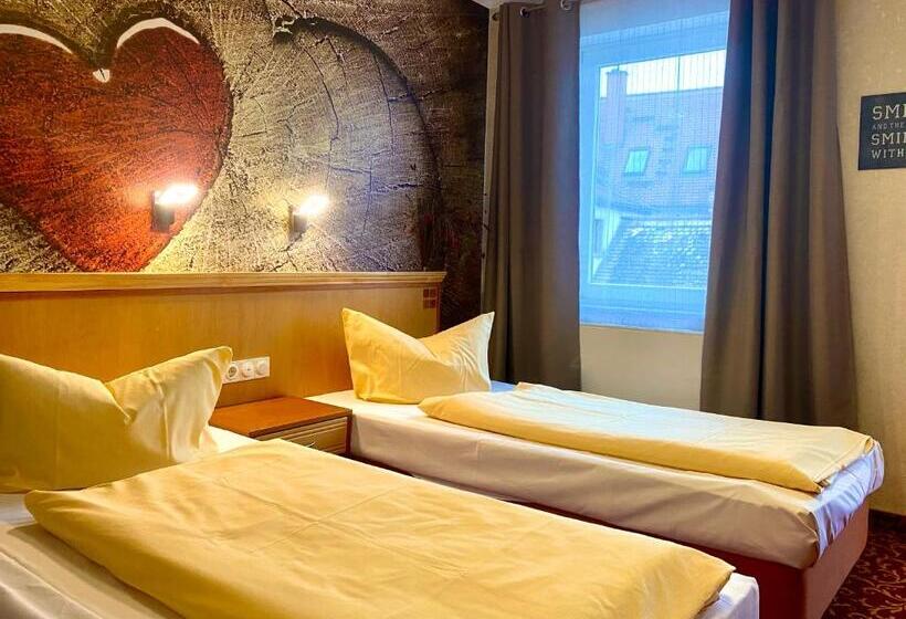 Номер Стандарт, Querfurter Hof