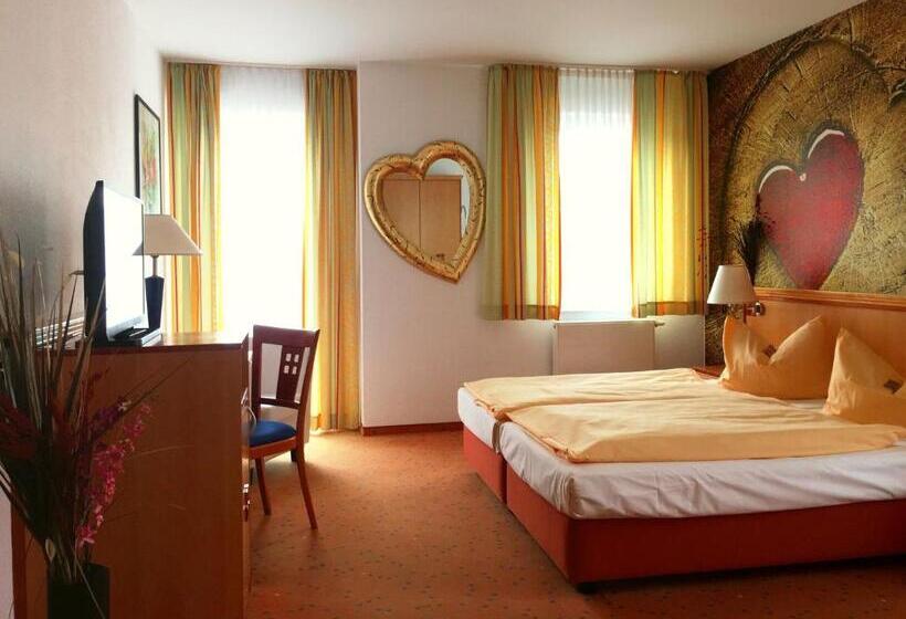 Номер Стандарт, Querfurter Hof