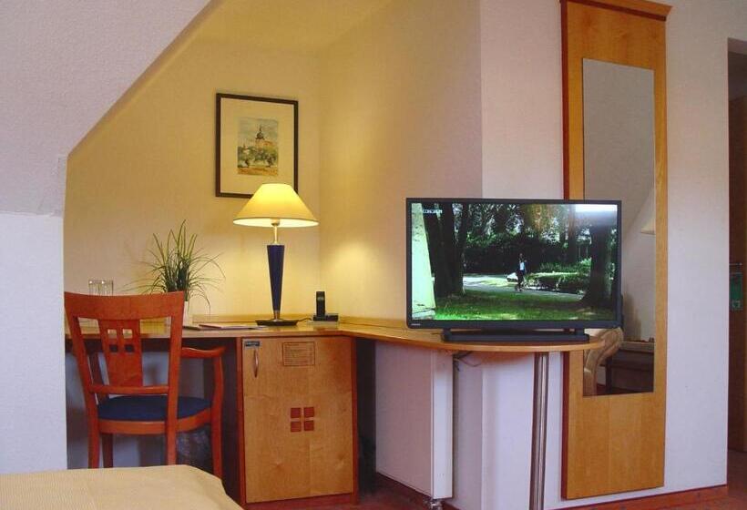 Номер Стандарт, Querfurter Hof