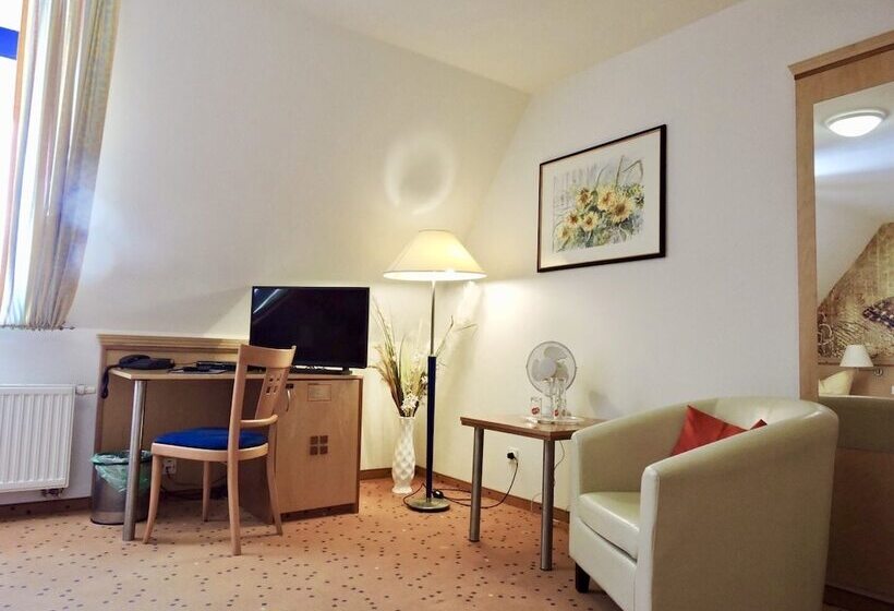 Полулюкс, Querfurter Hof