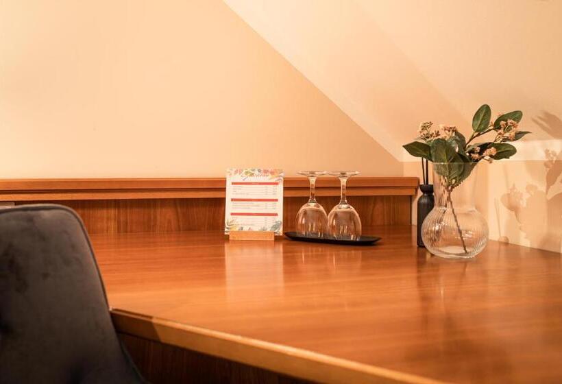 标准间, Restaurant Am Park