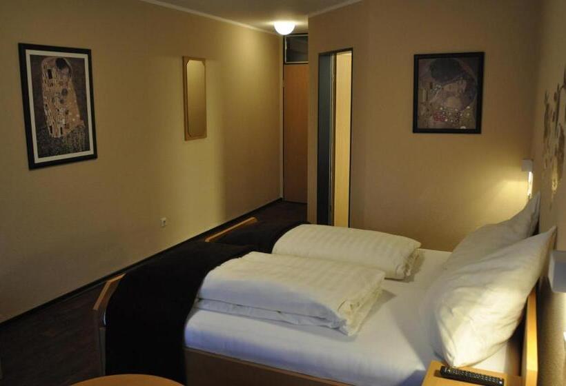 标准间, Restaurant Oliva