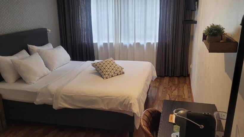 اتاق استاندارد, Kreuzblume Hotel & Weinstube