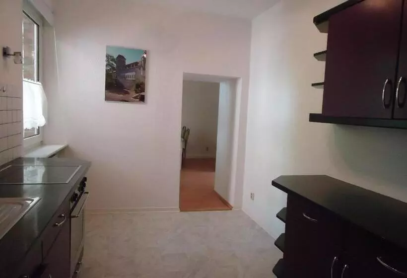 ３ベッドルームアパートメント, Schweizer Hof