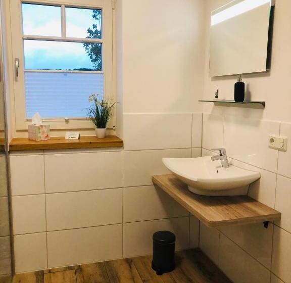 غرفة قياسية, Zur Alten Schmiede