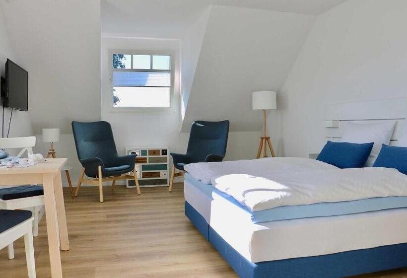 غرفة قياسية, Zur Alten Schmiede