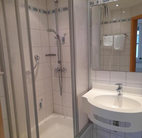 标准单人间, Zurmühlen