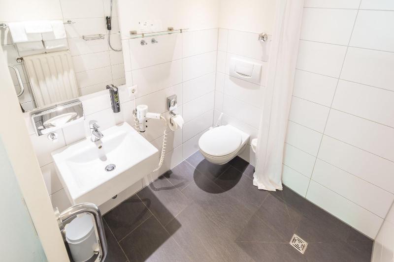 اتاق استاندارد, Kreuzblume Hotel & Weinstube