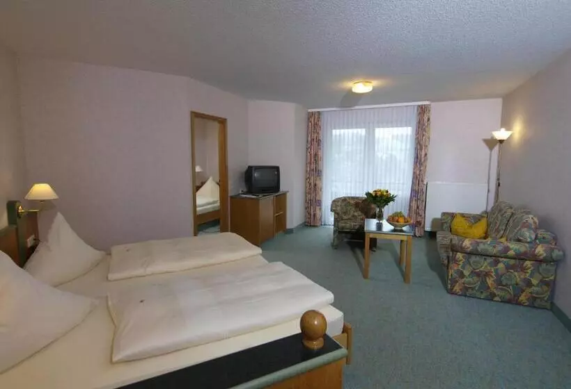 スタンダード４人部屋, Landhotel Henkenhof Willingen