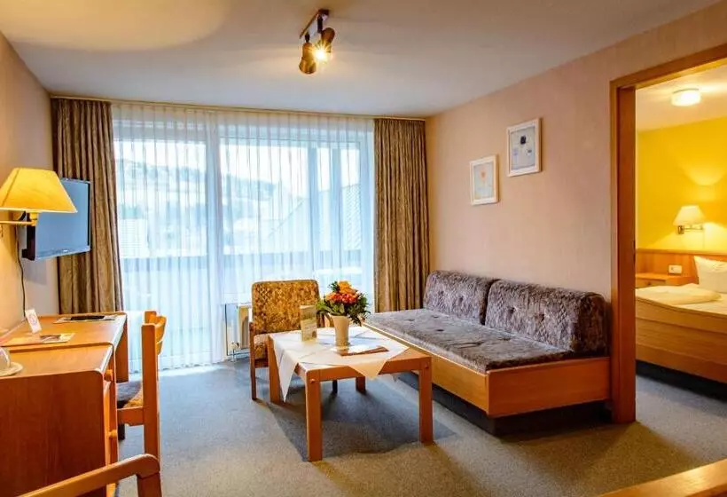 スタンダード４人部屋, Landhotel Henkenhof Willingen
