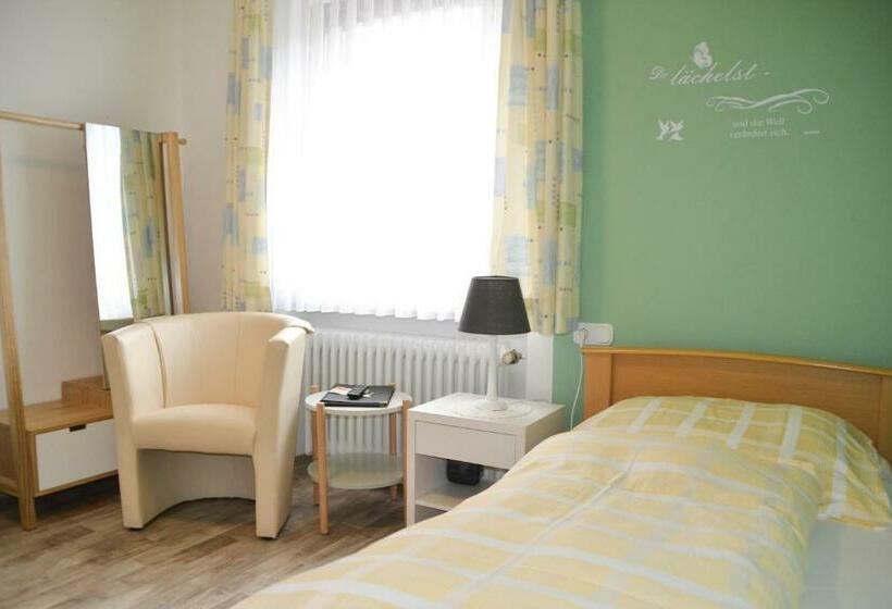 Номер Стандарт Индивидуальный, Landhotel Kunzental