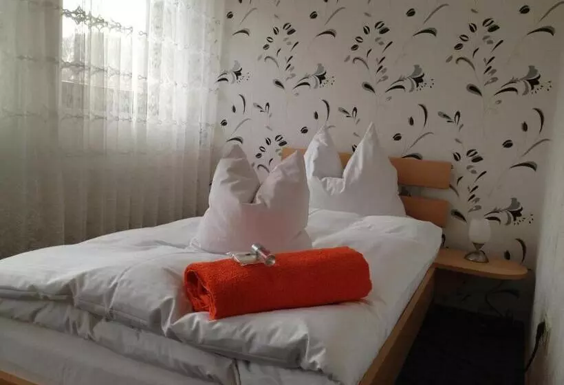 バルコニー付きシングルスタンダードルーム, Pottensteiner Stuben Pension Gasthof