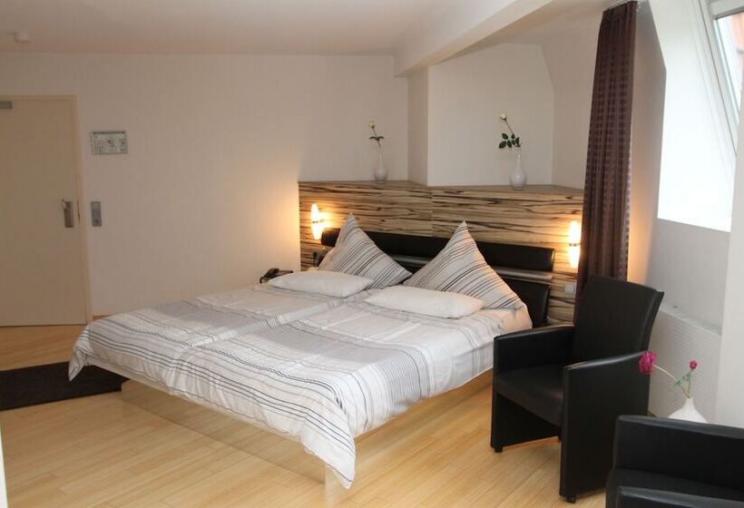 Полулюкс, Designhotel Im Südfeld