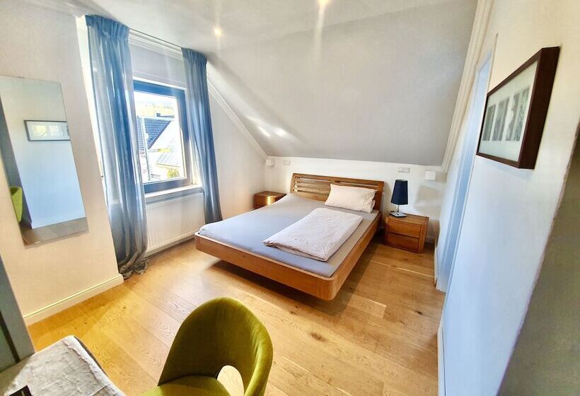 اتاق استاندارد, Almehof Thone