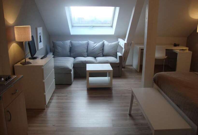 Студия Стандарт, Apartment Hotel Lindeneck