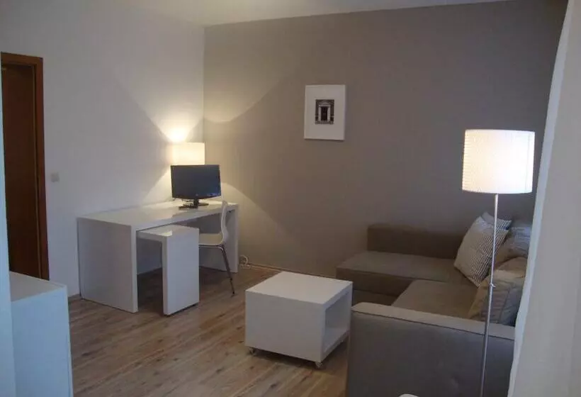 آپارتمان 1 خوابه, Apartment Hotel Lindeneck