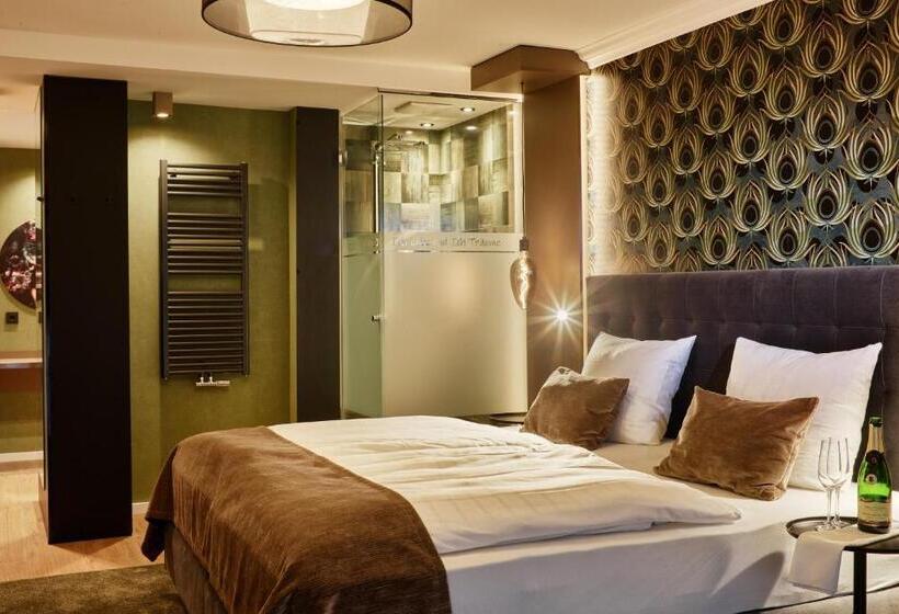 주니어 스위트, Erasmus   Mein Genuss  Und Wellness