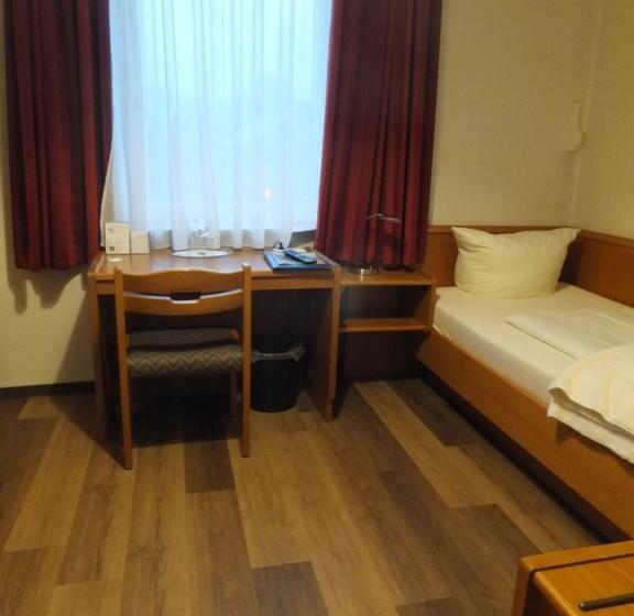 标准单人间, Grütering