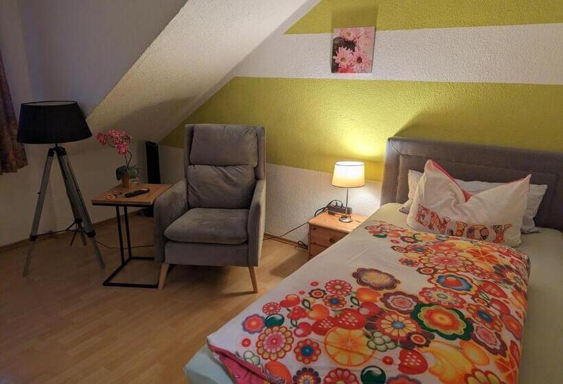 스탠다드 싱글 룸, Heideklause