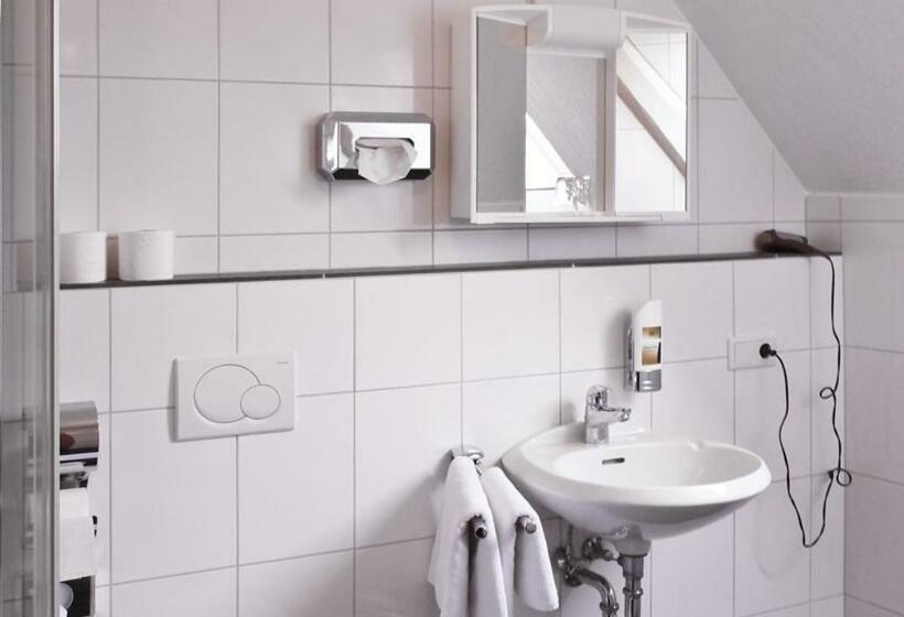 标准单人间, Restaurant Knechtstedener Hof