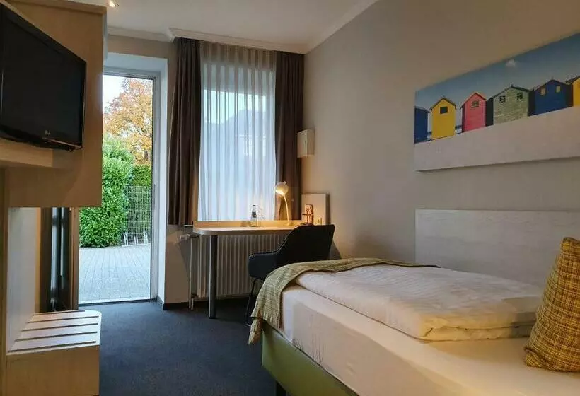 Standard Yhden Hengen Huone, Trend