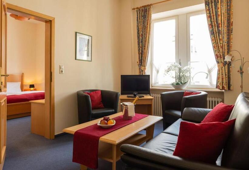 Номер Стандарт, Wirtshaus Zum Pferdemarkt