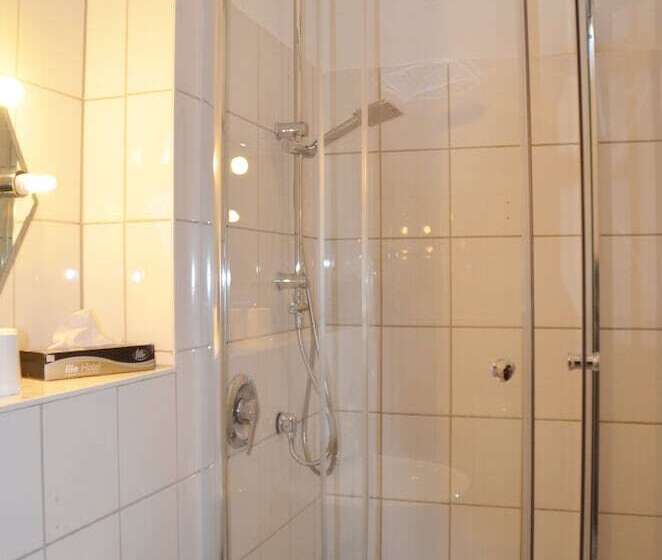 스탠다드 룸, Zur Köppe