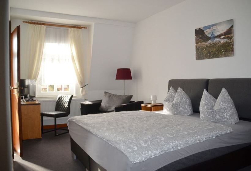 스탠다드 룸, Zur Köppe