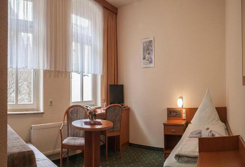 Номер Стандарт Индивидуальный, Land Gut Hotel Cafe Meier