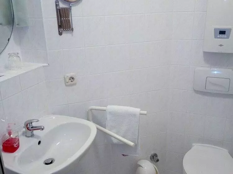 Standard Yhden Hengen Huone, Landhotel Keils Gut