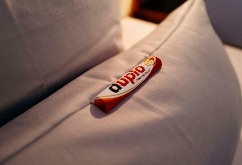 اتاق استاندارد یک نفره, Lint Hotel Köln