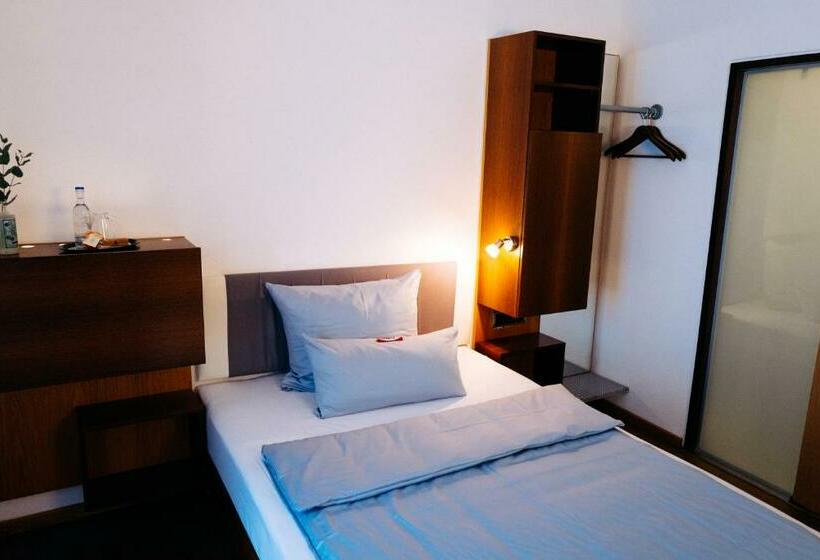 Номер Стандарт Индивидуальный, Lint Hotel Köln