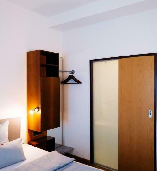 اتاق استاندارد یک نفره, Lint Hotel Köln
