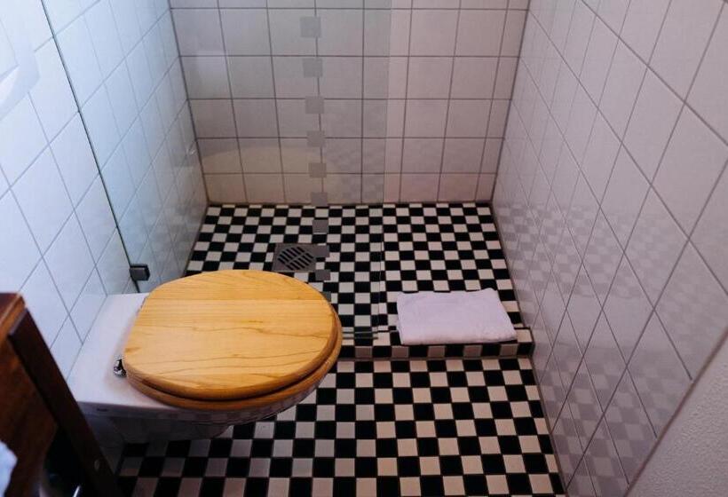 اتاق استاندارد, Lint Hotel Köln