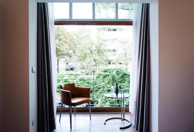 Номер Стандарт, Lint Hotel Köln