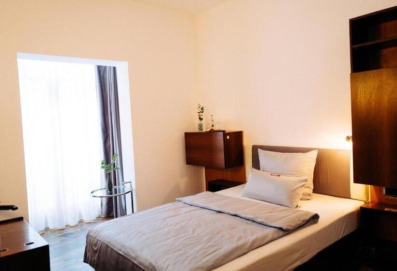 اتاق اکونومی, Lint Hotel Köln