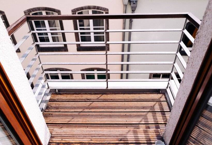 اتاق استاندارد یک نفره, Lint Hotel Köln