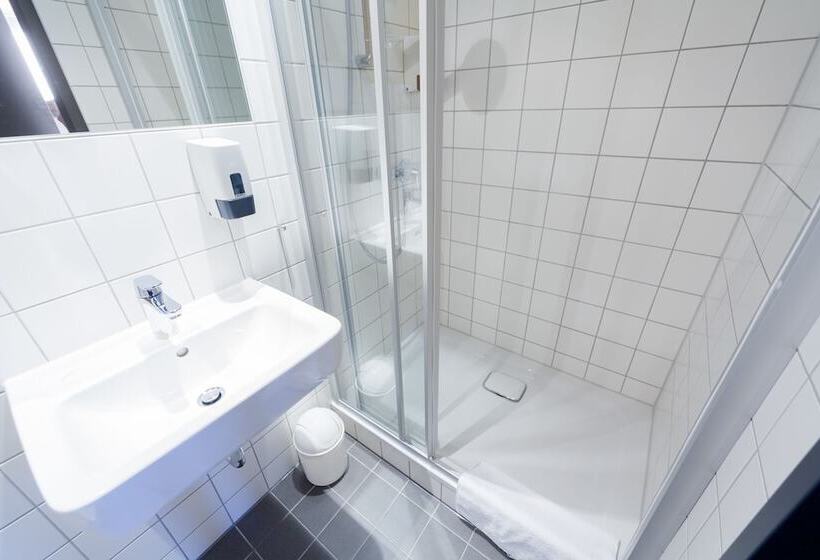 Номер Basic, Mcdreams Hotel Leipzig