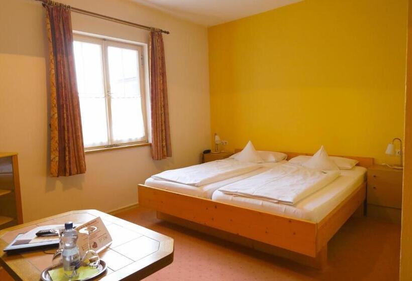 Quarto Estandar, Gasthof Zur Post
