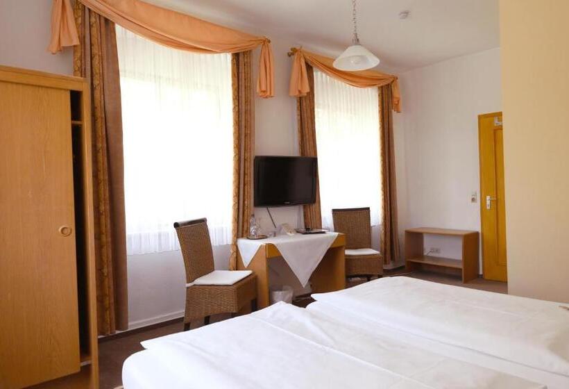 Quarto Estandar, Gasthof Zur Post