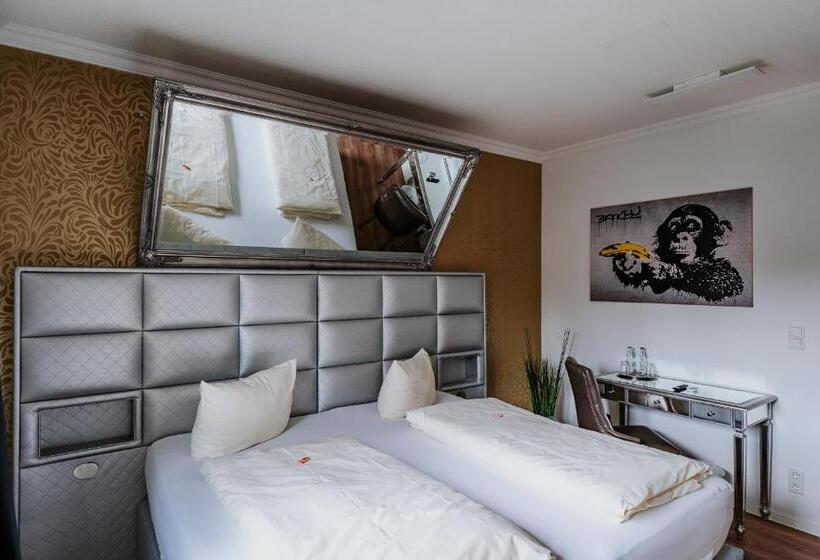 Номер Стандарт, Robrooks Hotel Garni