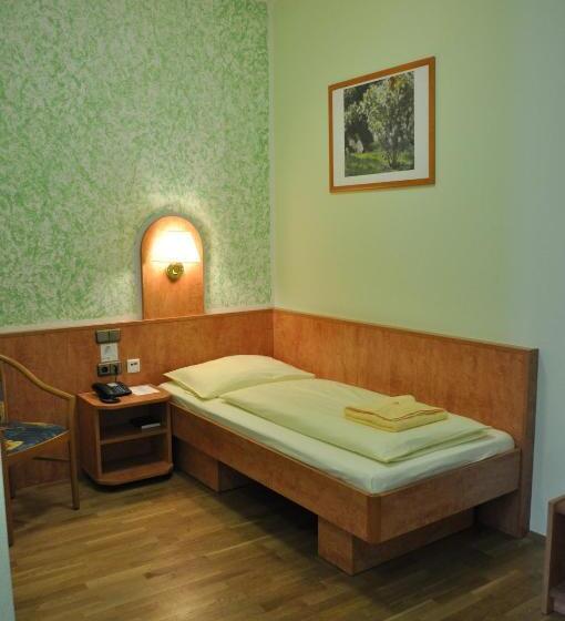 スタンダードシングルルーム, Schlosshotel Am Hainich