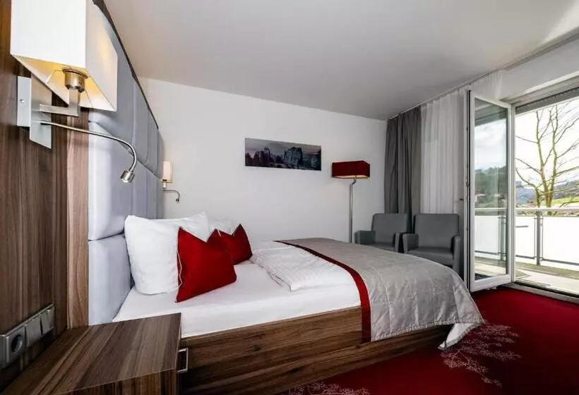 Superior-huone Jokinäkymä, Steiger Hotel Rathener Hof