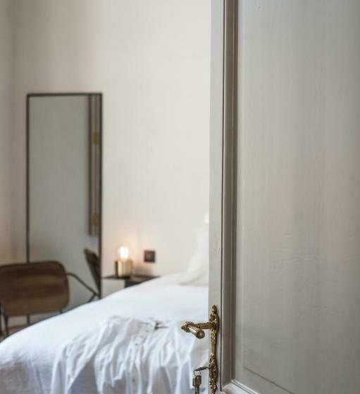 חדר סטנדרט עם מיטת קינג, B Guest Sleep & Retreat